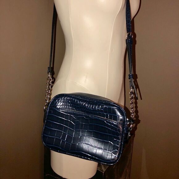 Dana Buchman CrossBody Purse - Picture 3 of 7